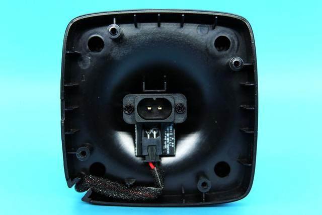 今天给大家看看小爱同学的内部拆解详情